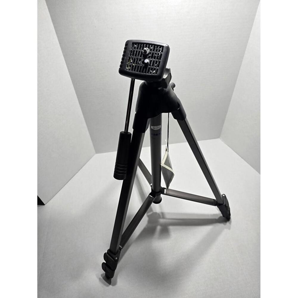 Quantaray: Titan II: QT II-150: Traveler Tripod: Model#: 29-166-0462: Preowned